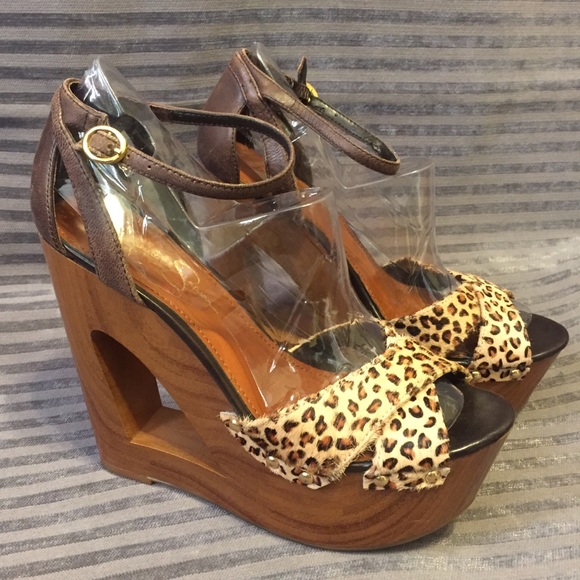 jessica simpson leopard wedges